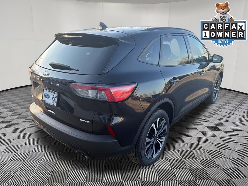 Used 2022 Ford Escape SE w/ SE Sport Appearance Package image 11