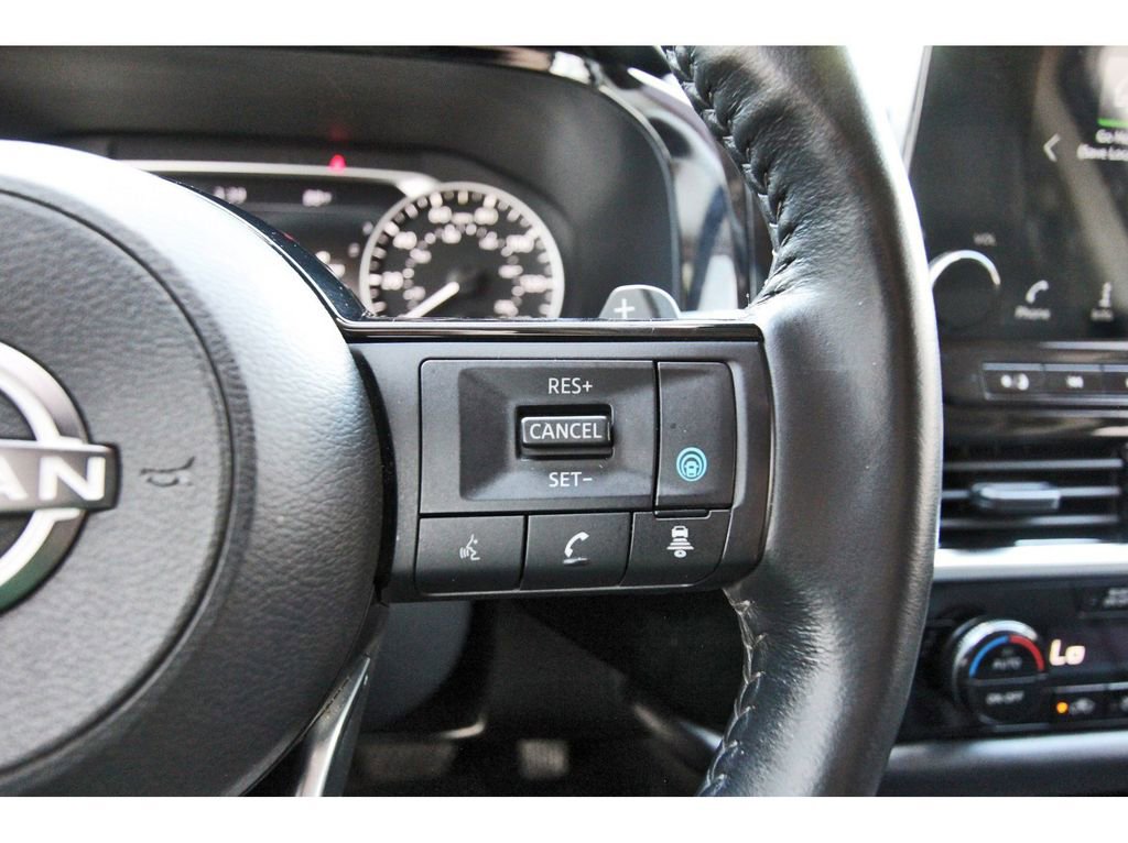 Used 2023 Nissan Pathfinder SL w/ Black Appearance Package image 20