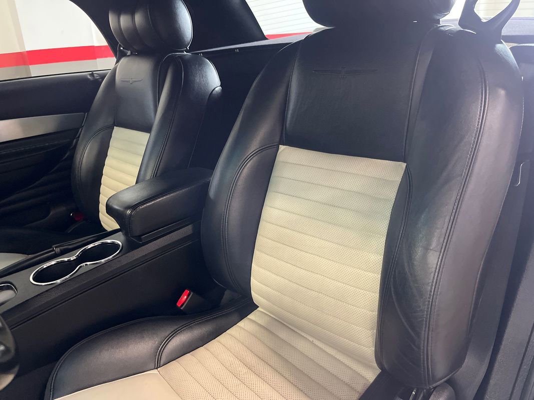 Used 2003 Ford Thunderbird image 80