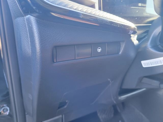 New 2026 Nissan Kicks SR image 15