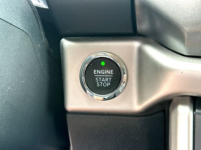 Used 2024 Ford Expedition XLT image 16