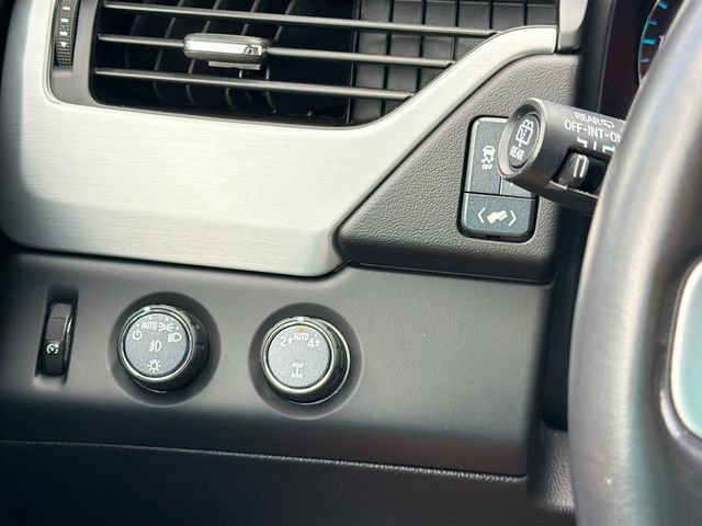 Used 2020 GMC Yukon XL SLT image 35