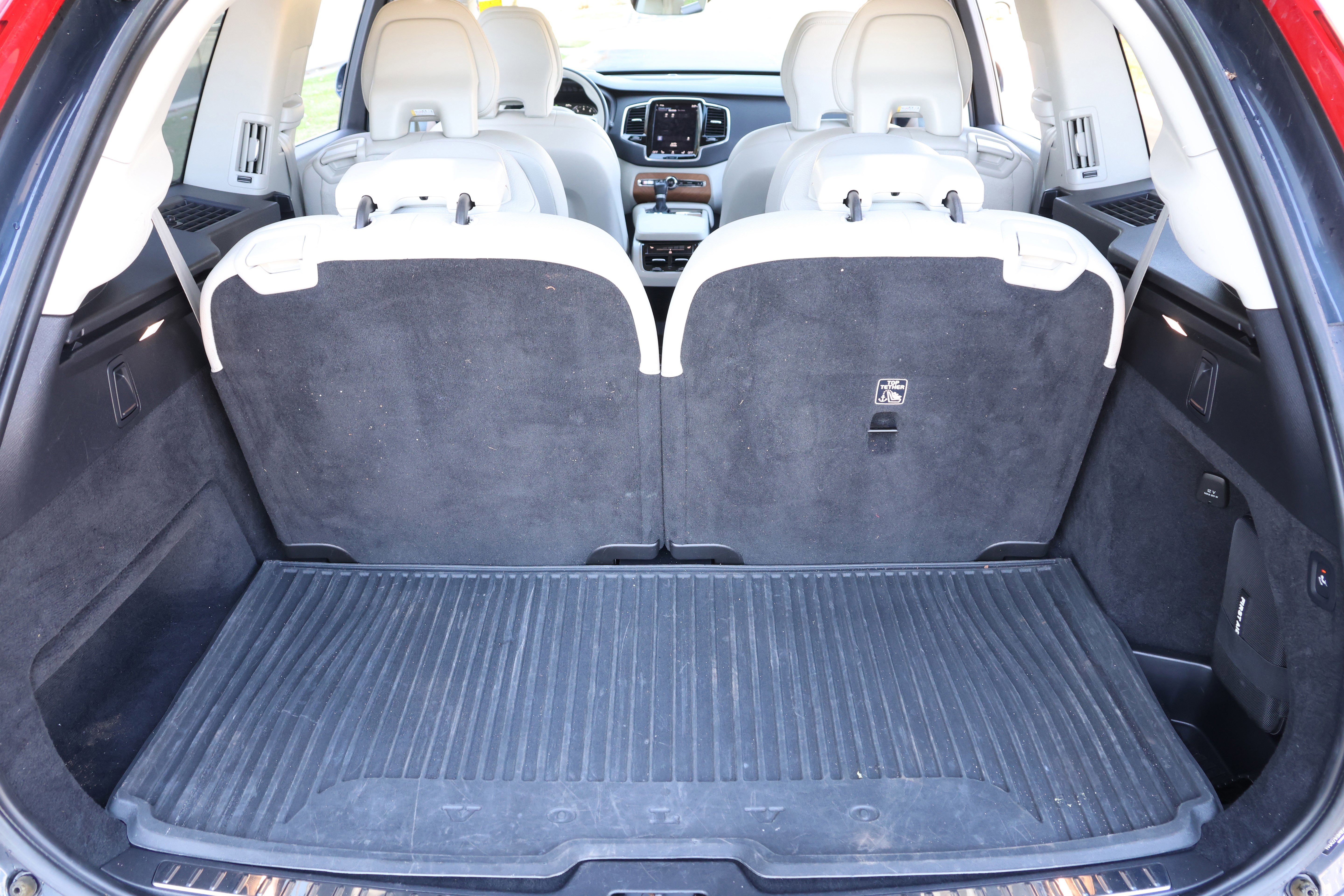 Used 2022 Volvo XC90 T6 Momentum w/ Advanced Package image 35