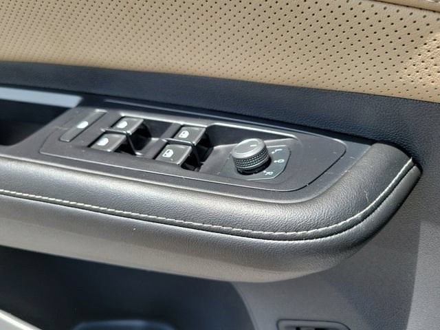 Used 2024 Volkswagen Atlas Cross Sport SE FWD image 34