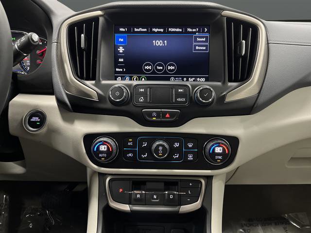 Used 2024 GMC Terrain Denali w/ Denali Premium Package image 9