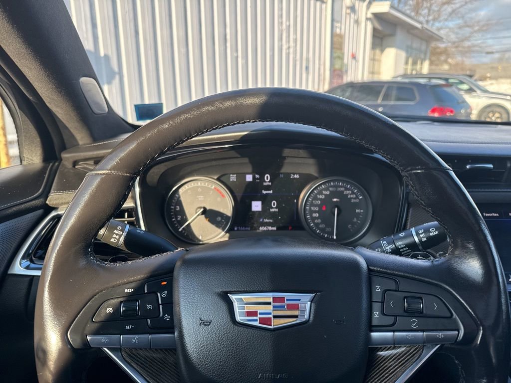 Used 2020 Cadillac XT6 Premium Luxury w/ Platinum Package image 14