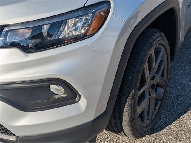 New 2026 Jeep Compass Latitude image 9