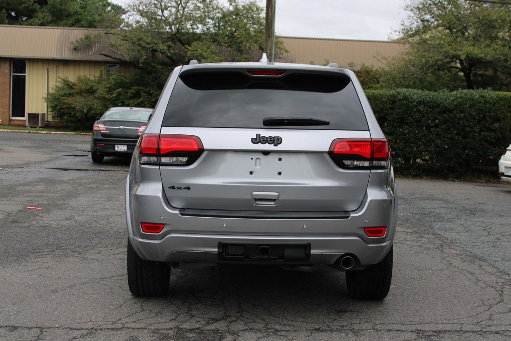 Used 2020 Jeep Grand Cherokee Altitude AWD/4WD image 6