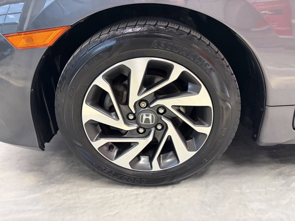 Used 2018 Honda Civic EX image 19