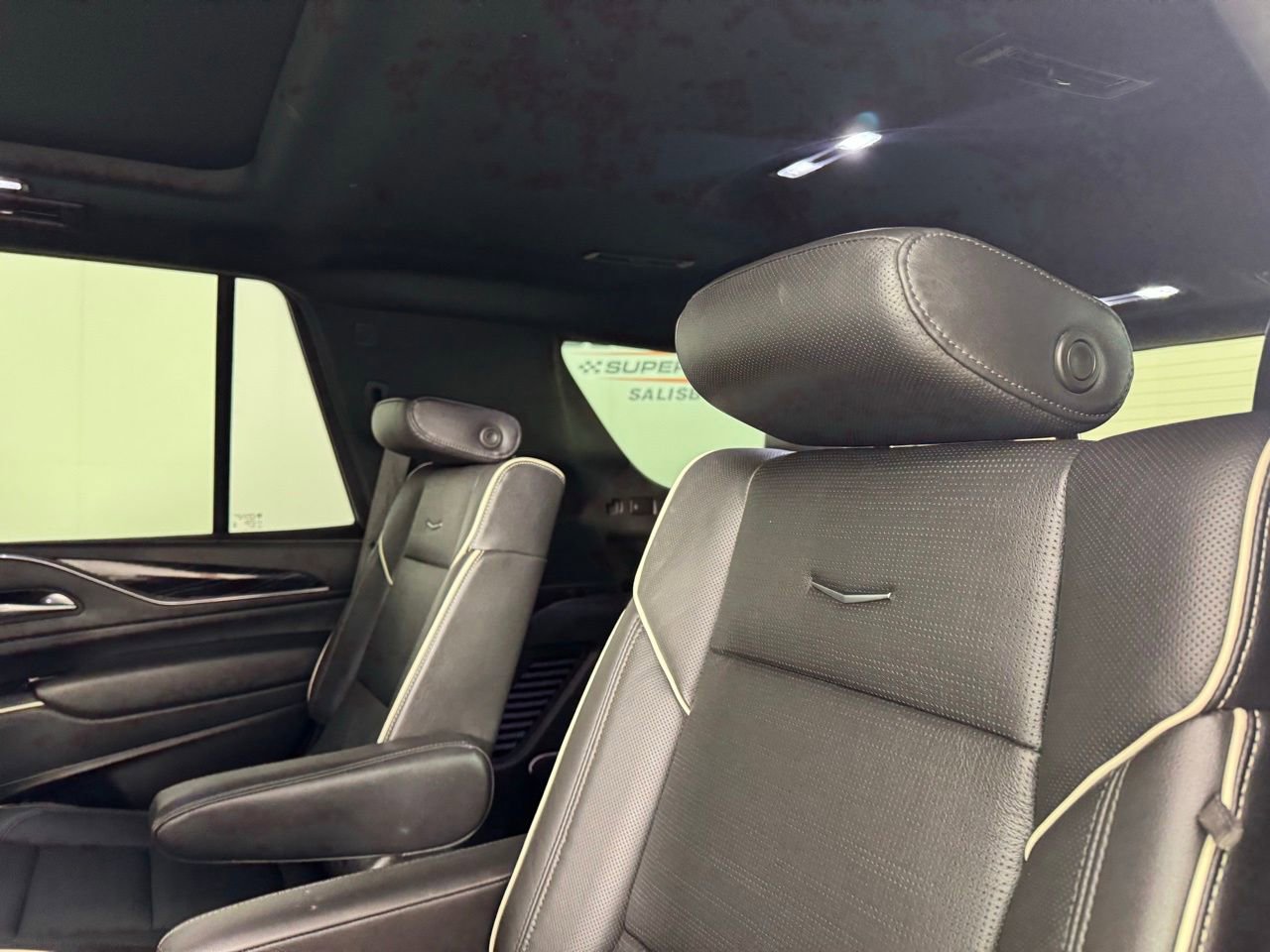 Used 2021 Cadillac Escalade Sport w/ LPO, ONYX Package RWD image 28