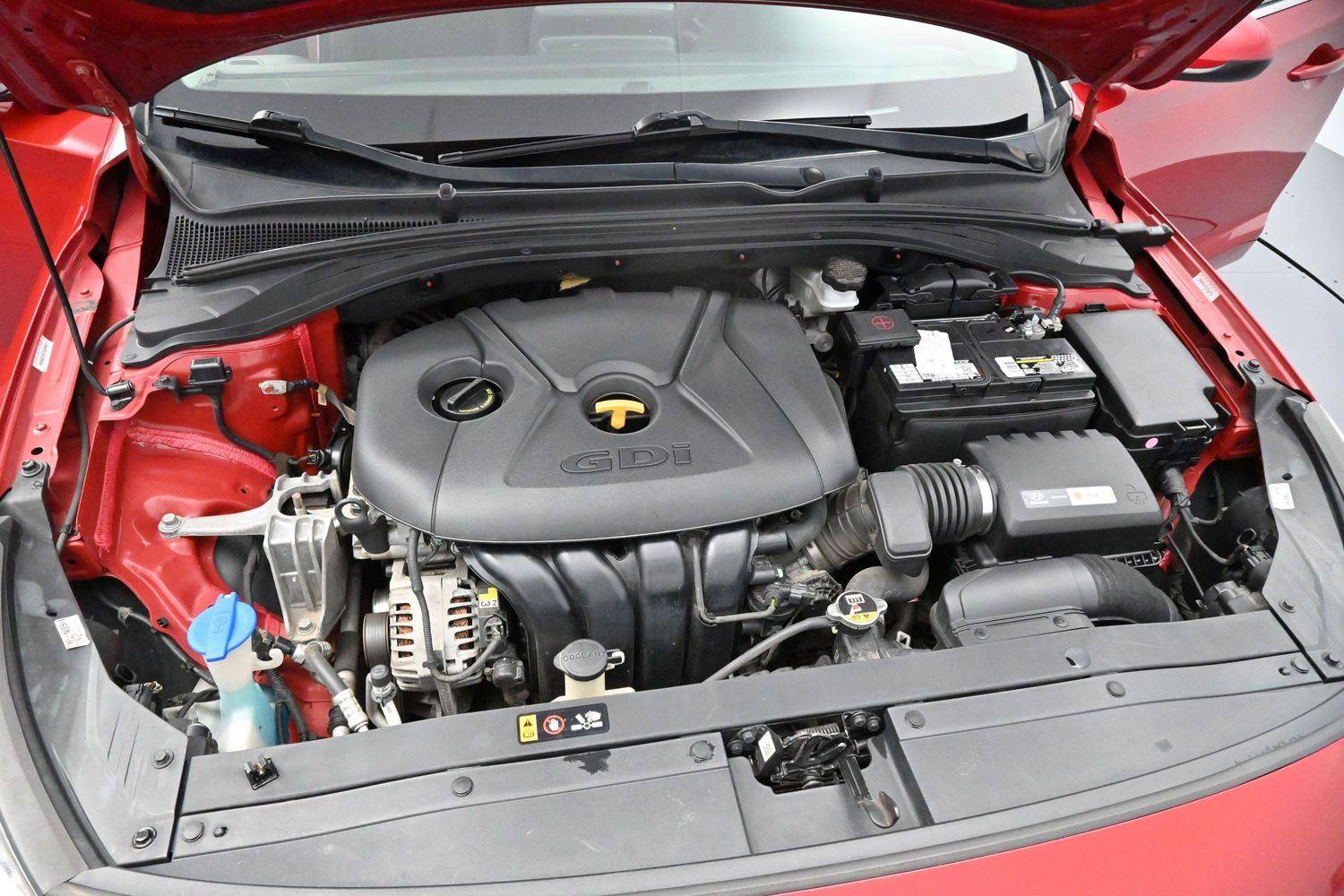 Used 2019 Hyundai Elantra GT FWD image 31