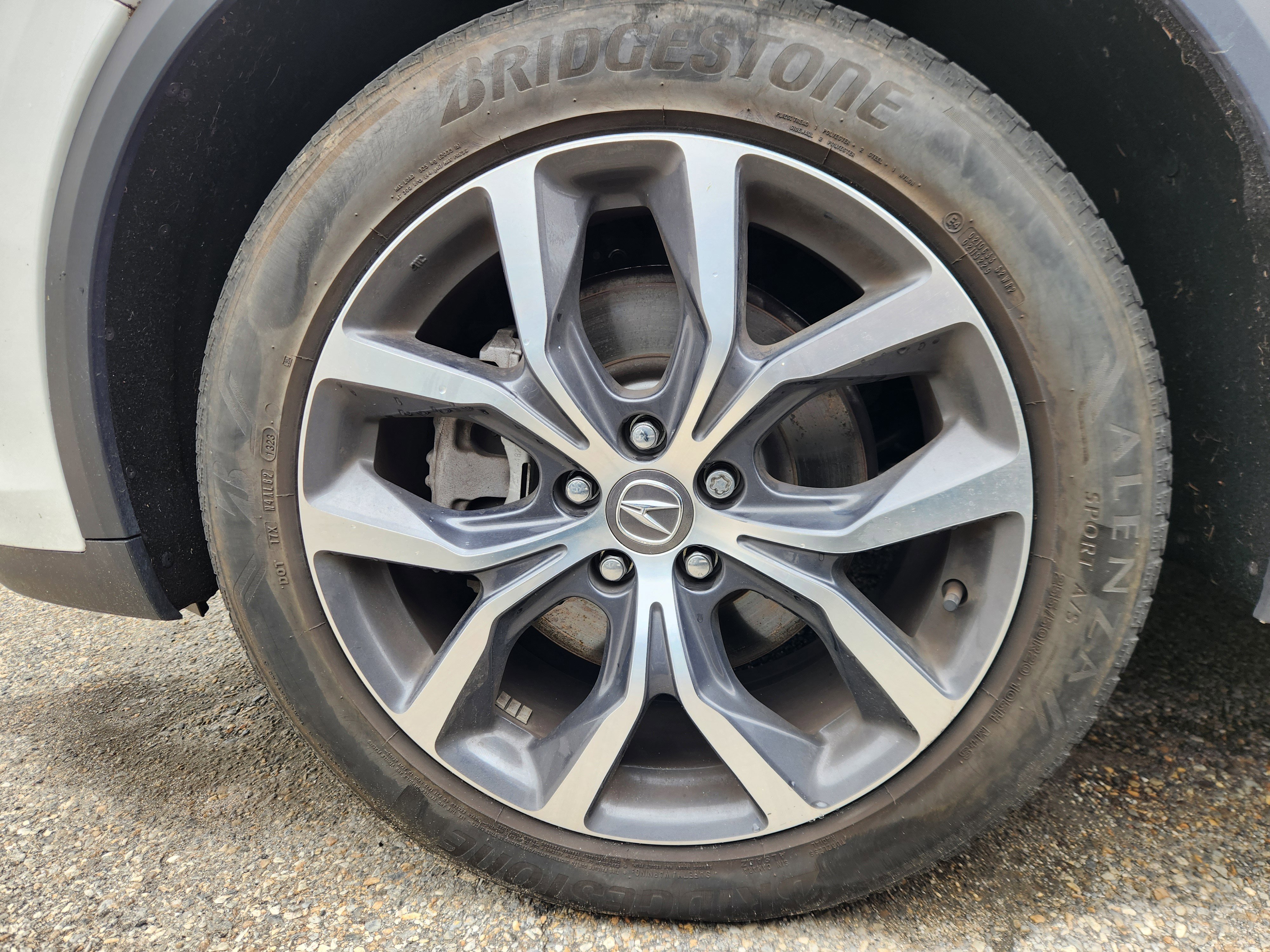 Used 2023 Acura MDX SH-AWD w/ Technology Package image 5
