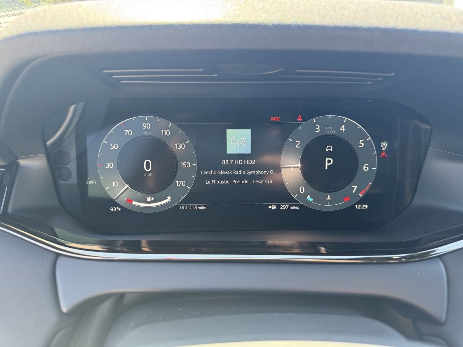 Used 2025 Land Rover Range Rover Evoque Dynamic SE image 15