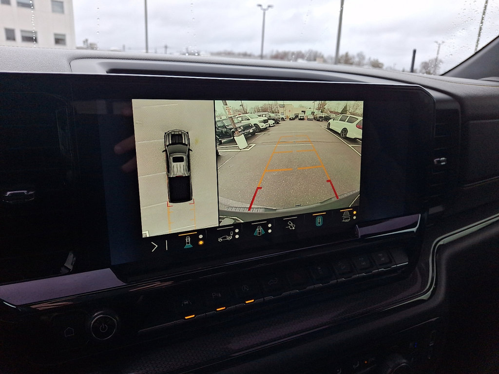 Used 2023 Chevrolet Silverado 1500 ZR2 w/ Technology Package image 27