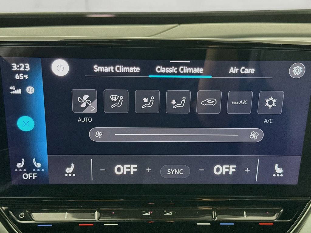 Used 2024 Volkswagen ID.4 2WD image 17