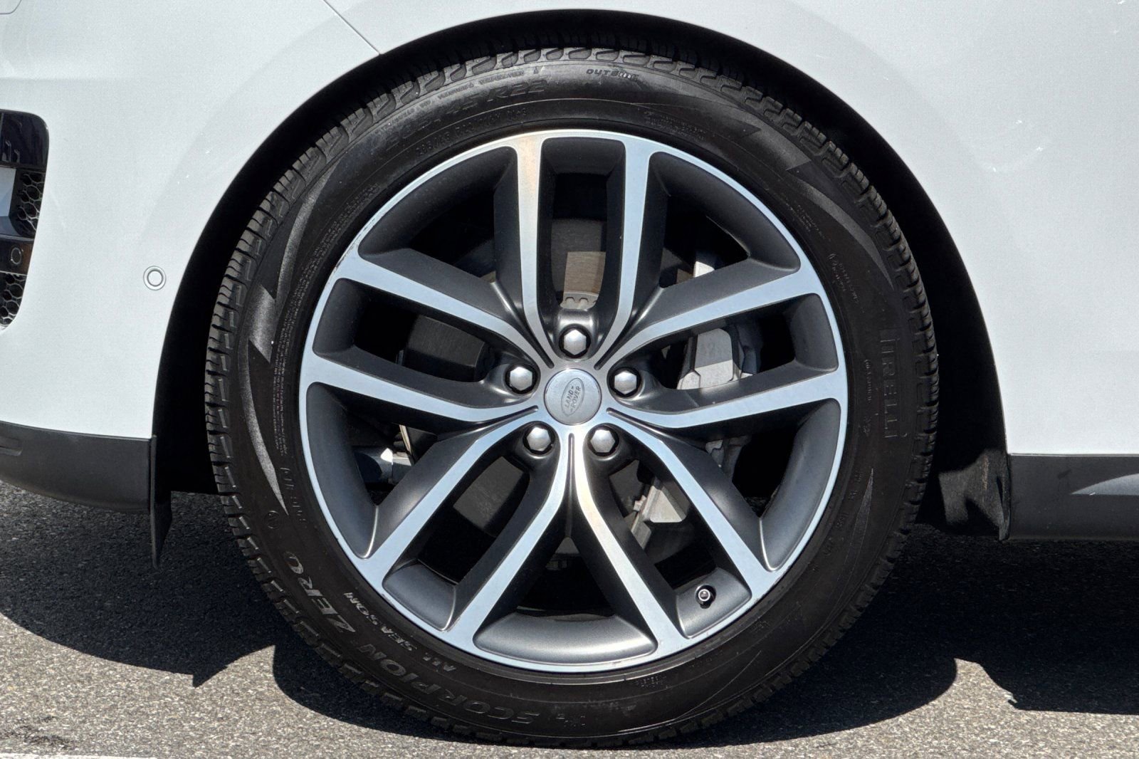 Certified 2023 Land Rover Range Rover Sport SE image 33