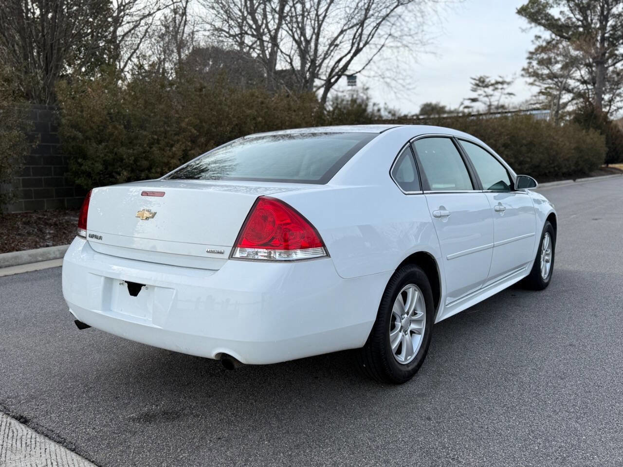 Used 2016 Chevrolet Impala Limited LS image 8