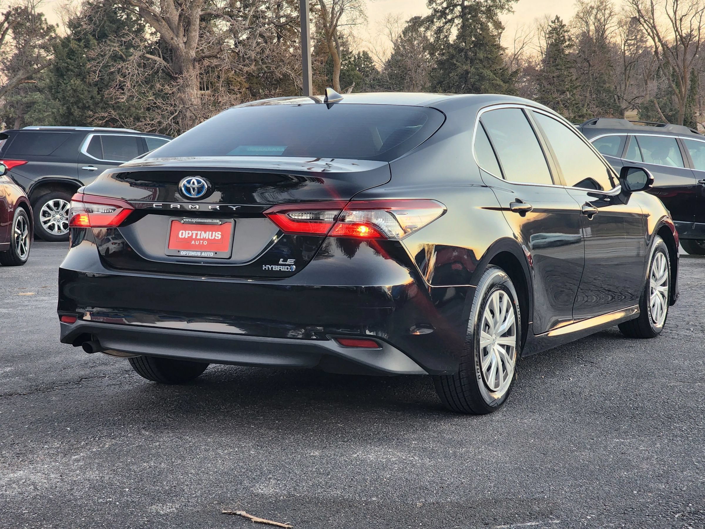Used 2022 Toyota Camry LE FWD image 7