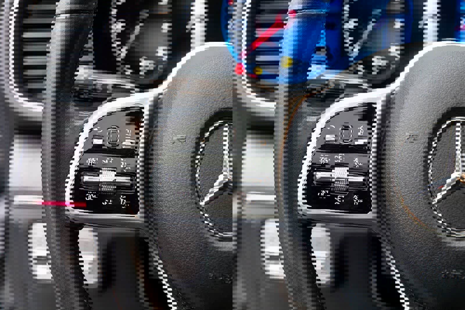 Used 2022 Mercedes-Benz GLE 350 4MATIC w/ Premium Package image 27