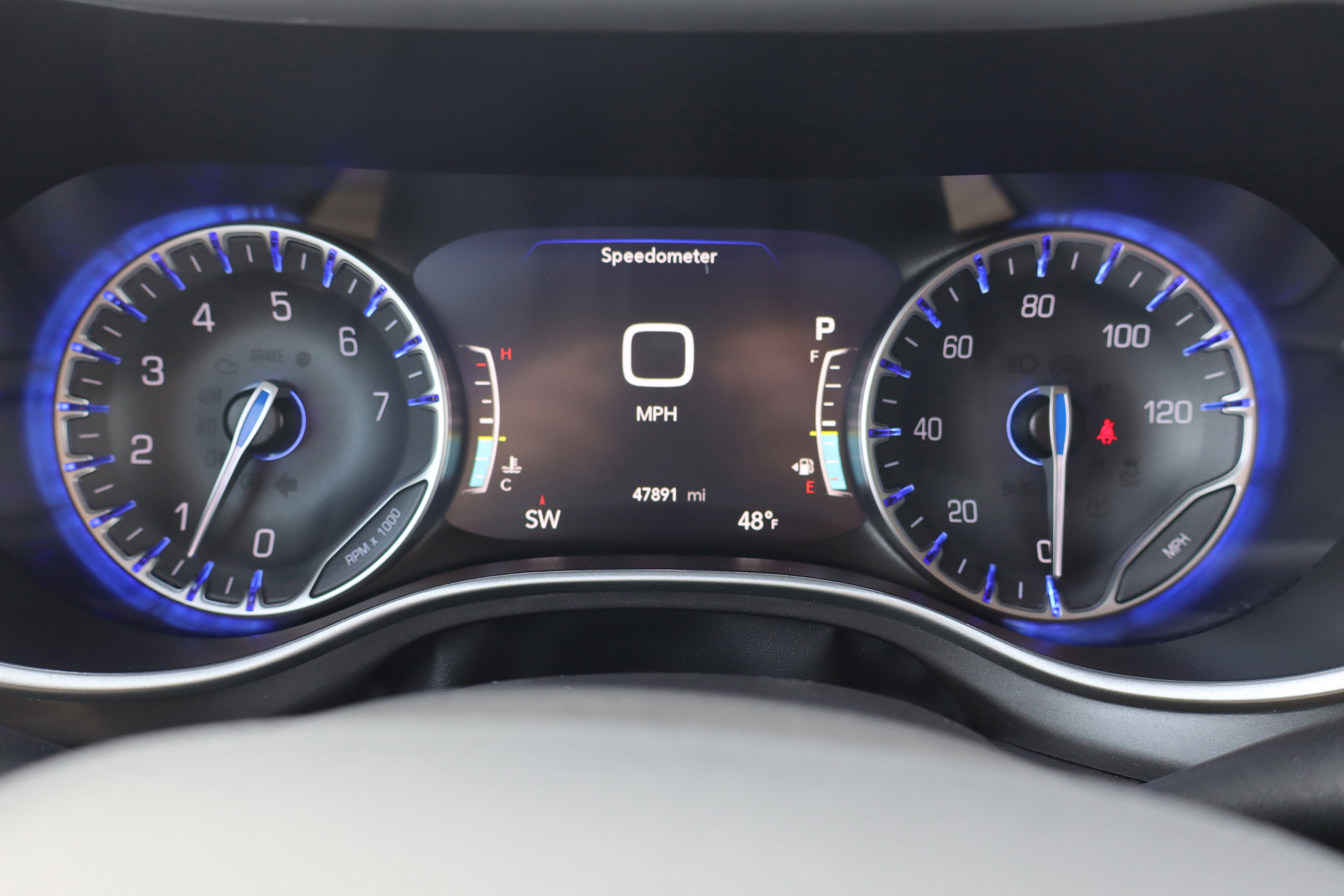 Used 2024 Chrysler Pacifica Touring-L image 28