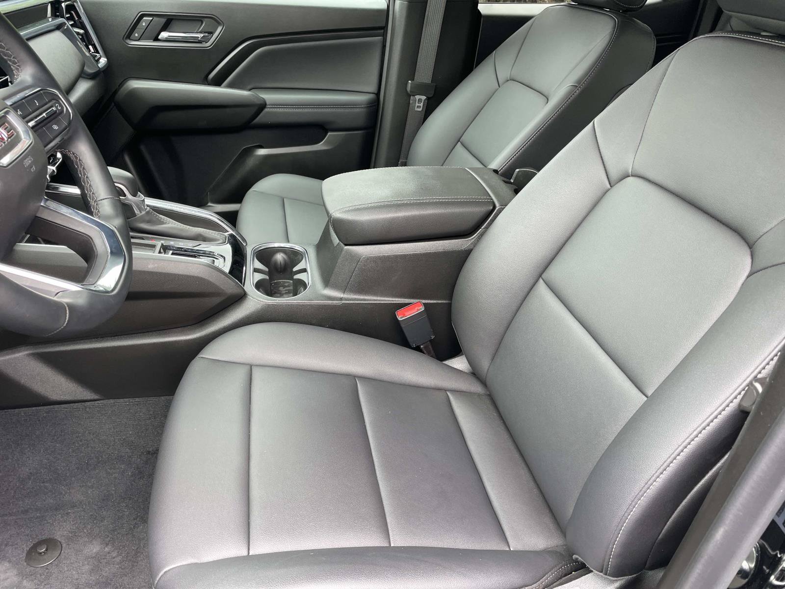 Used 2025 GMC Canyon Elevation w/ Convenience Package RWD image 24