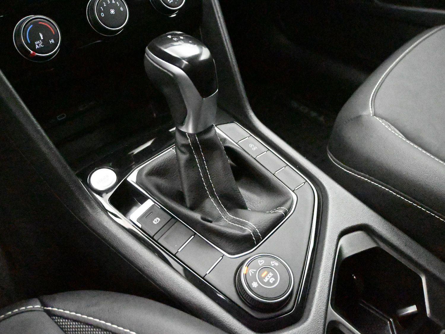 Used 2023 Volkswagen Taos SE image 5