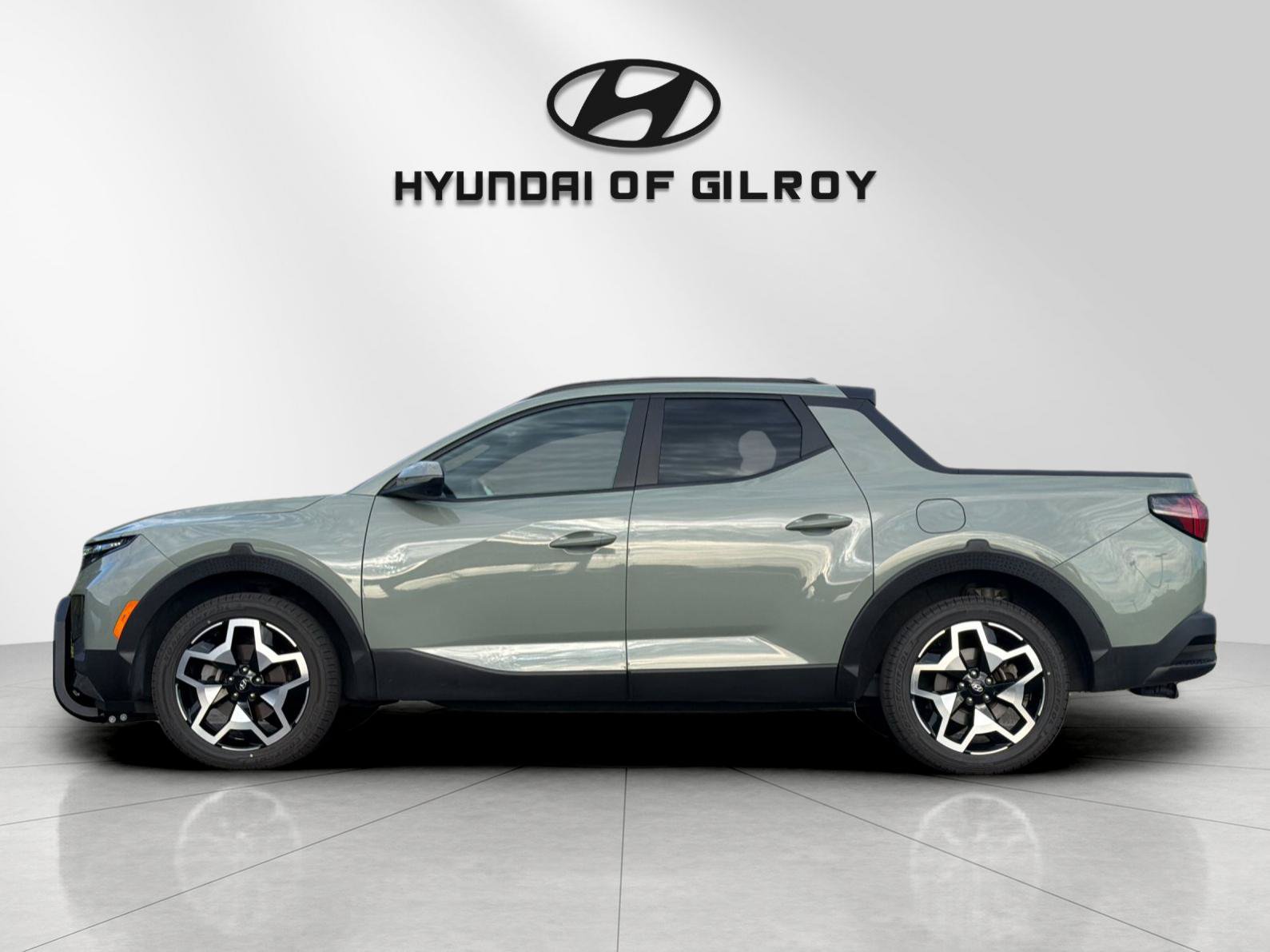 Used 2023 Hyundai Santa Cruz Limited AWD/4WD image 2