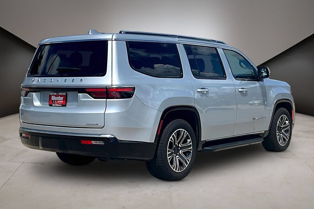 Used 2022 Jeep Wagoneer Series III w/ Flexible Seating Group AWD/4WD image 9