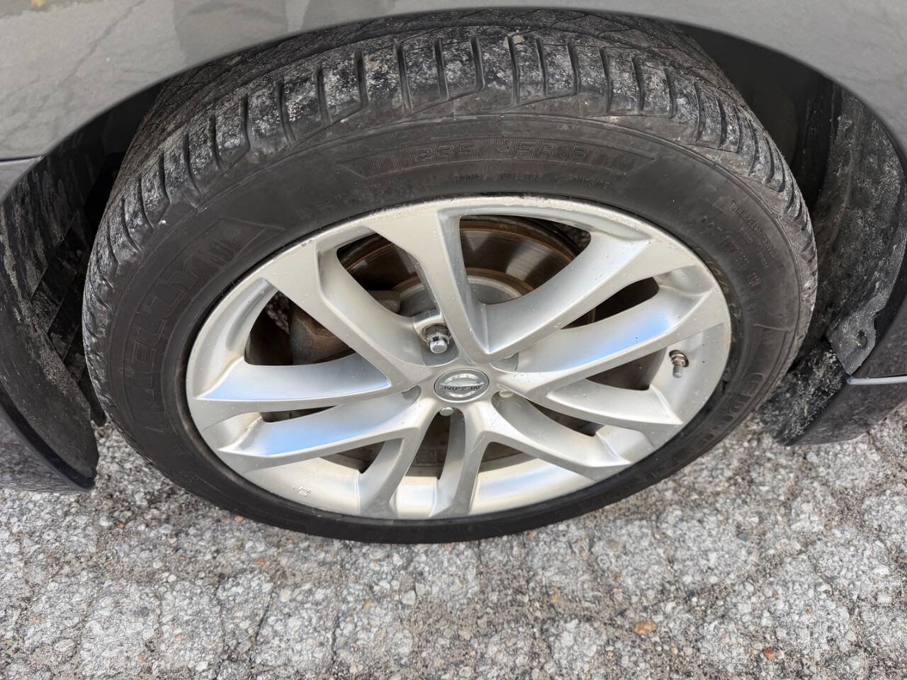 Used 2011 Nissan Altima 3.5 SR w/ 3.5SR Premium Pkg FWD image 9