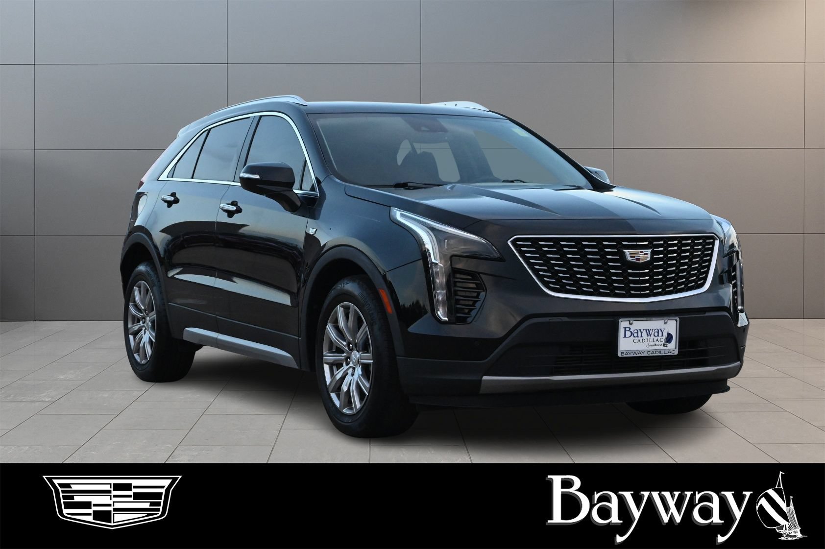 Used 2021 Cadillac XT4 Premium Luxury FWD image 4