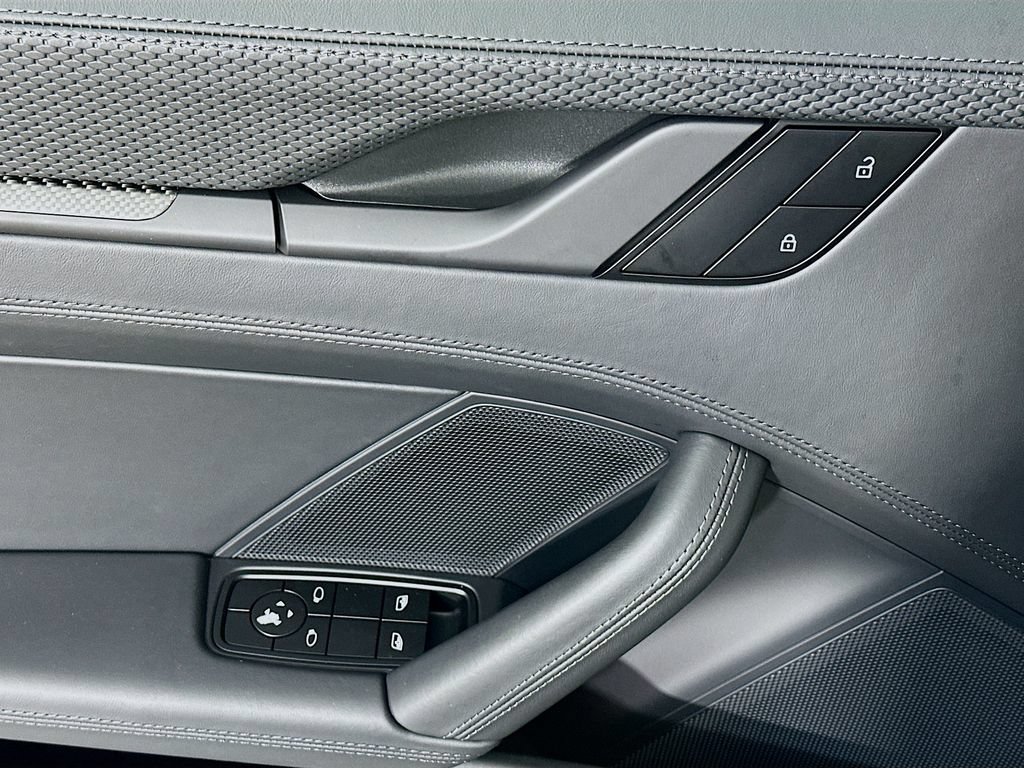 Certified 2026 Porsche 911 Targa 4 RWD image 19