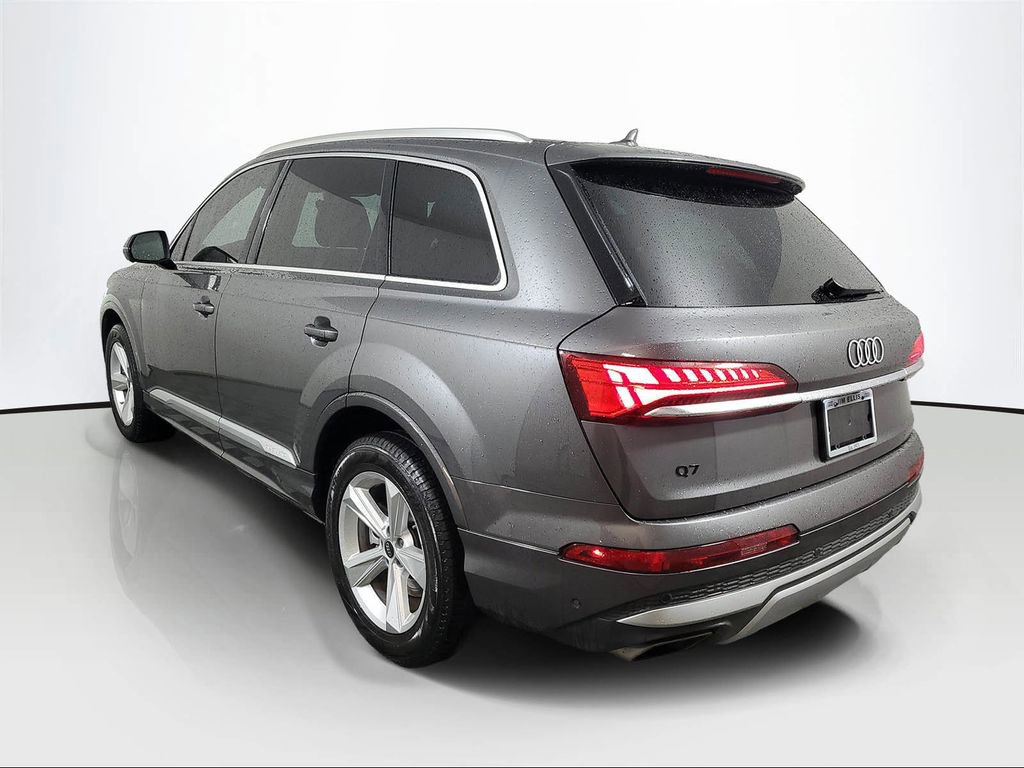 Used 2025 Audi Q7 2.0T Premium w/ Convenience Package AWD/4WD image 4