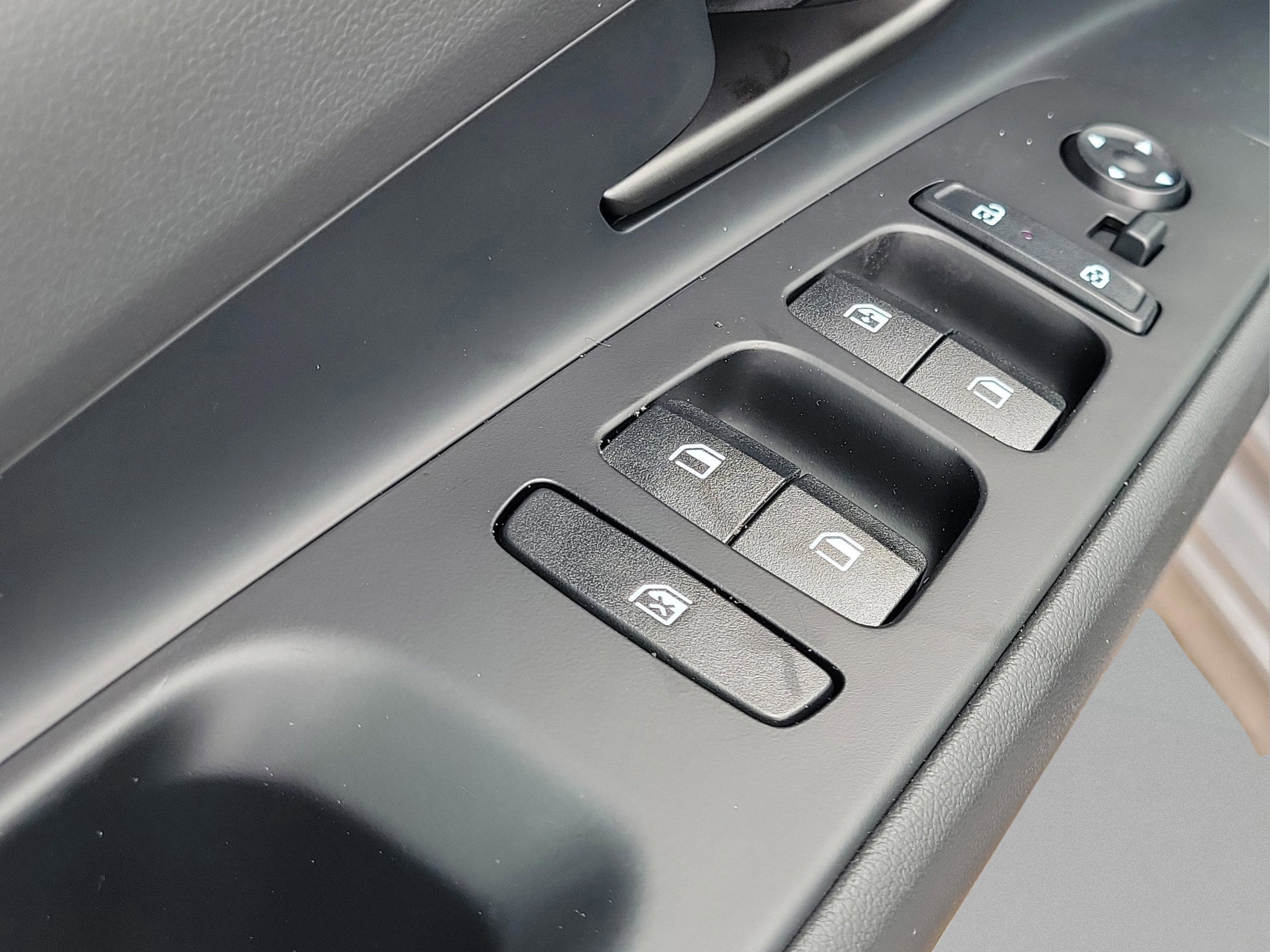 New 2026 Hyundai Elantra SEL Sport image 13