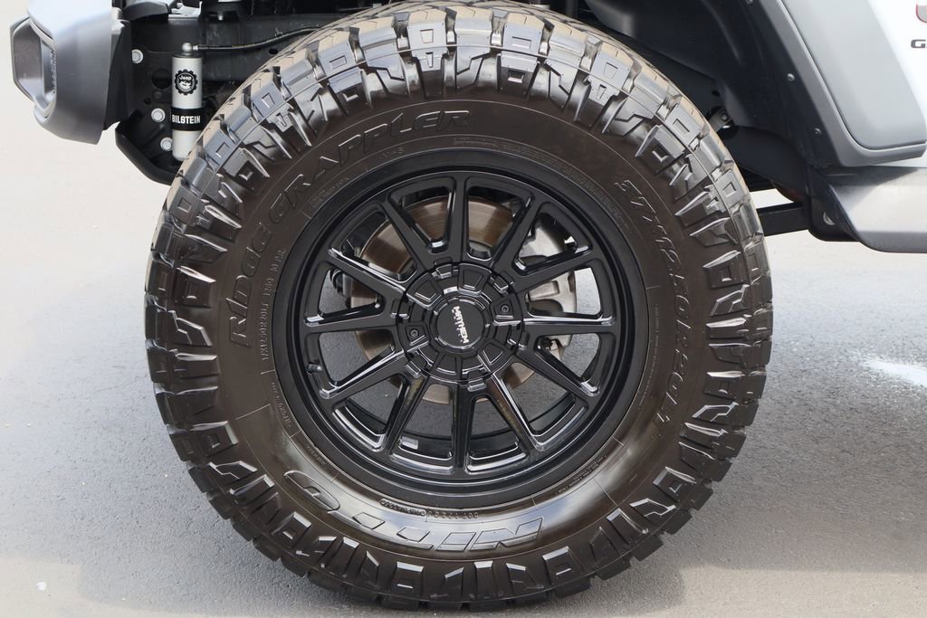 Used 2025 Jeep Gladiator Rubicon AWD/4WD image 31