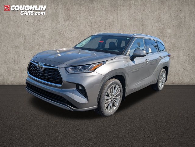 New 2026 Toyota Highlander AWD image 3