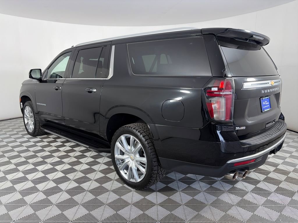Used 2021 Chevrolet Suburban High Country AWD/4WD image 5