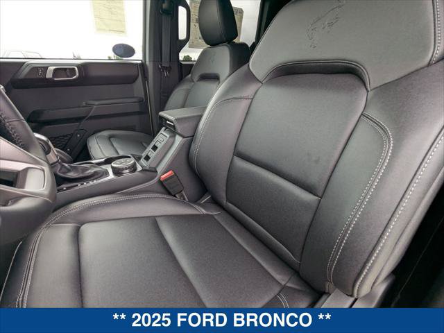 New 2025 Ford Bronco Badlands AWD/4WD image 16