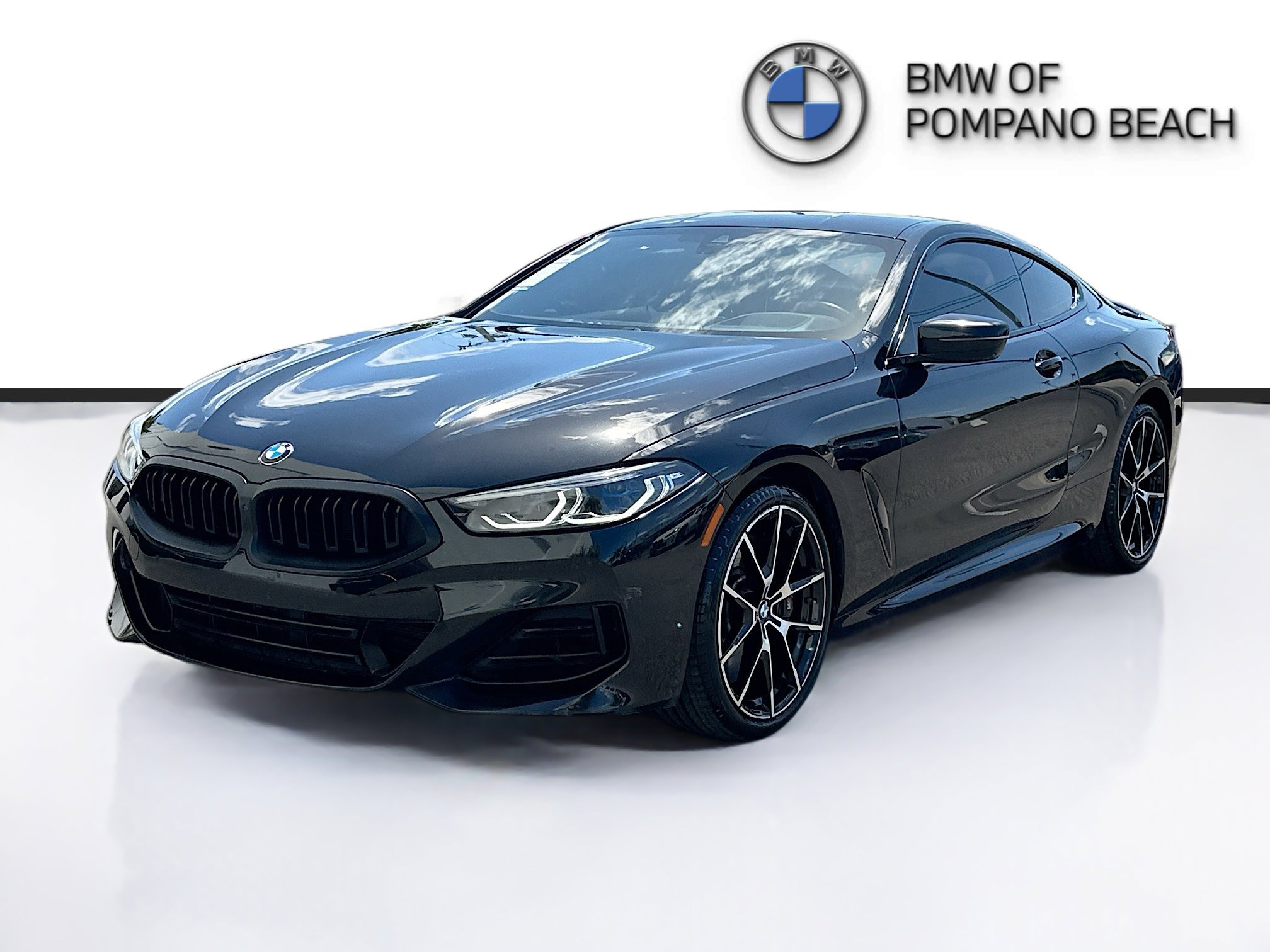 Used 2023 BMW 840i Coupe w/ M Sport Professional Package image 3