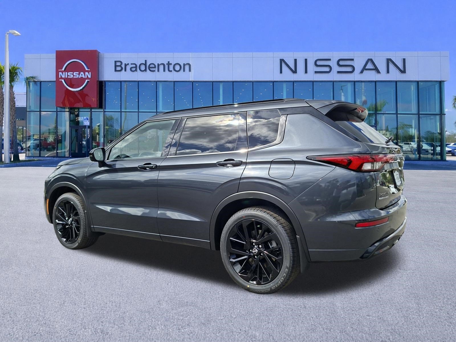 New 2026 Nissan Rogue Platinum AWD/4WD image 4