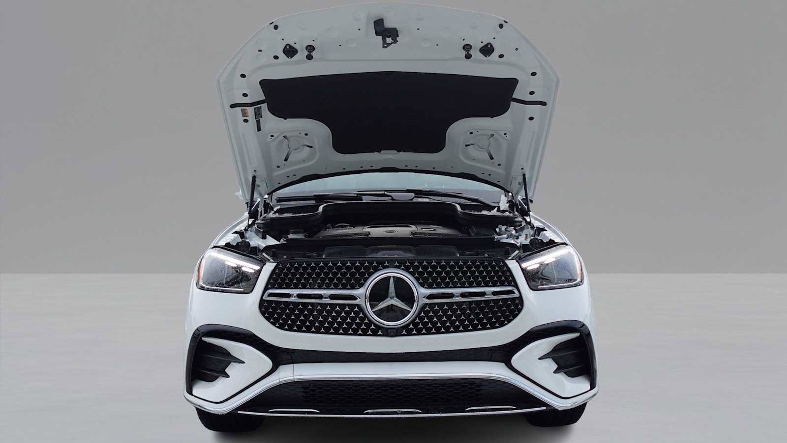 New 2026 Mercedes-Benz GLE 580 4MATIC image 9