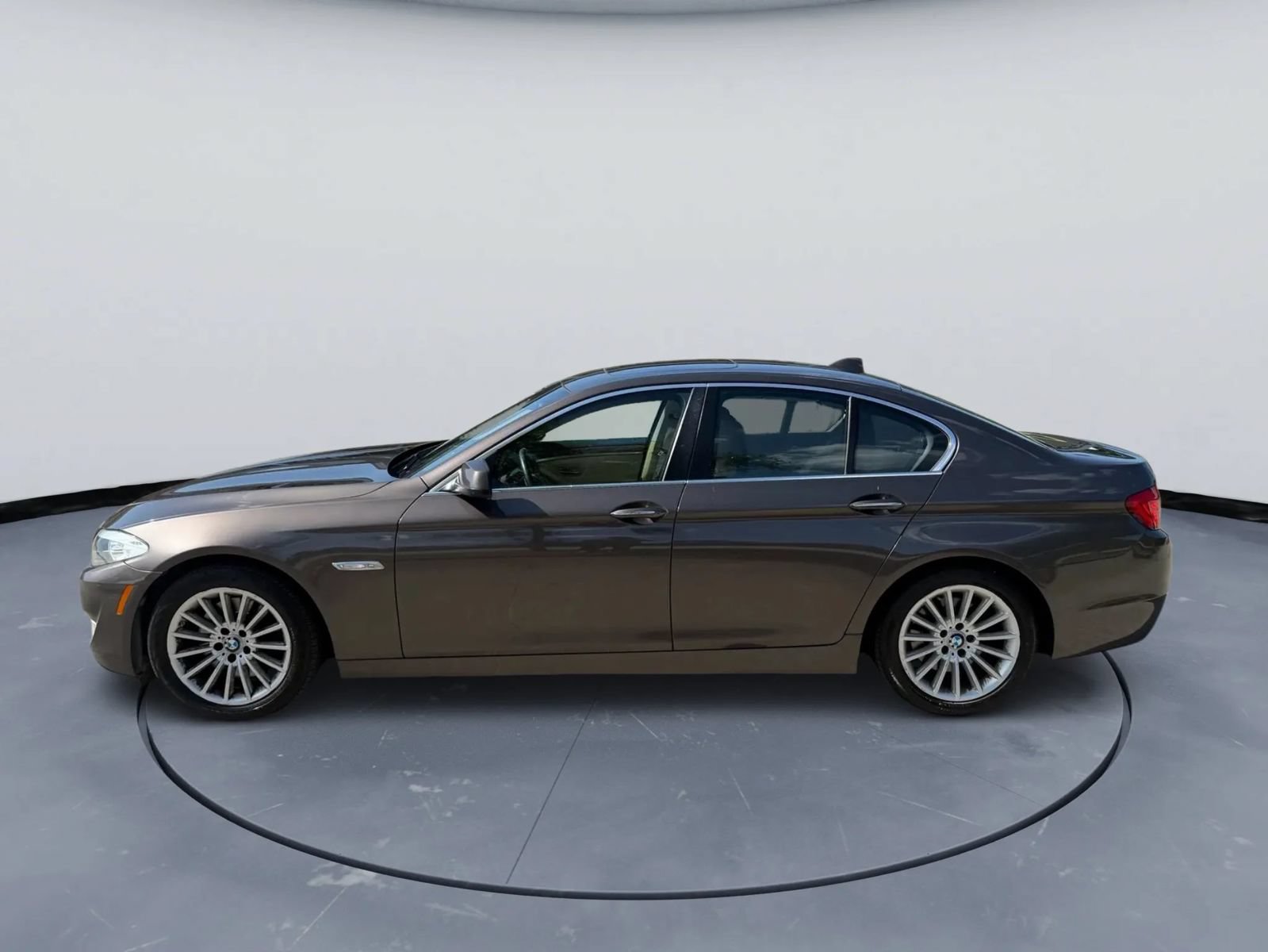 Used 2011 BMW 535i Sedan RWD image 9