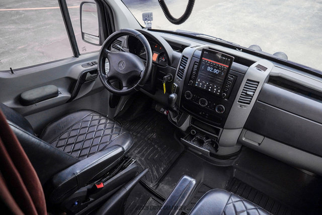 Used 2012 Mercedes-Benz Sprinter 3500 image 38