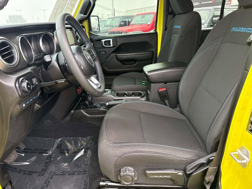 Used 2023 Jeep Wrangler Unlimited Rubicon 4xe image 23