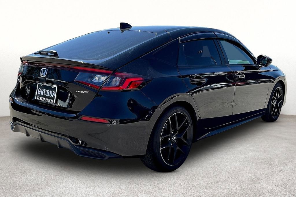 Used 2023 Honda Civic Sport image 2