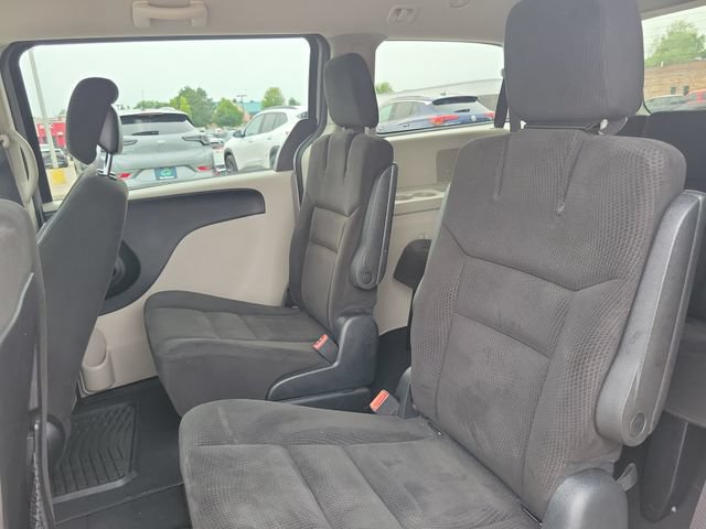 Used 2015 Dodge Grand Caravan SXT w/ UConnect Hands-Free Group FWD image 20
