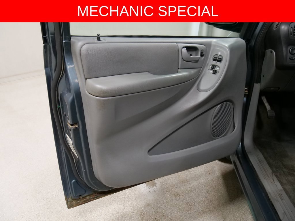Used 2007 Dodge Caravan SXT w/ Popular Equipment Group I FWD image 18