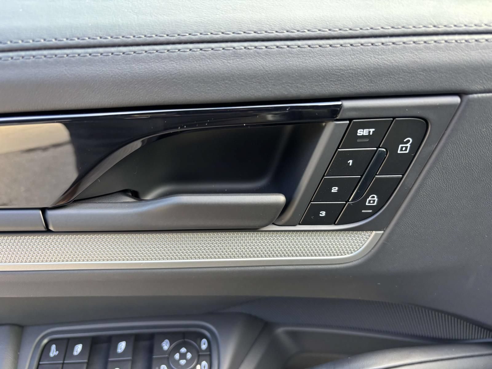 New 2026 Porsche Cayenne S AWD/4WD image 23