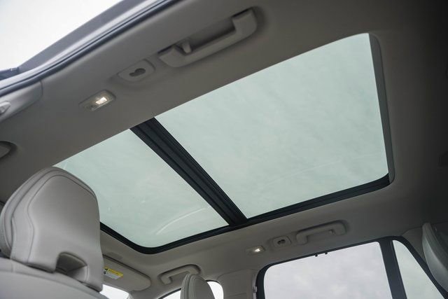 Certified 2023 Volvo XC90 B6 Ultimate w/ Protection Package Premier image 34