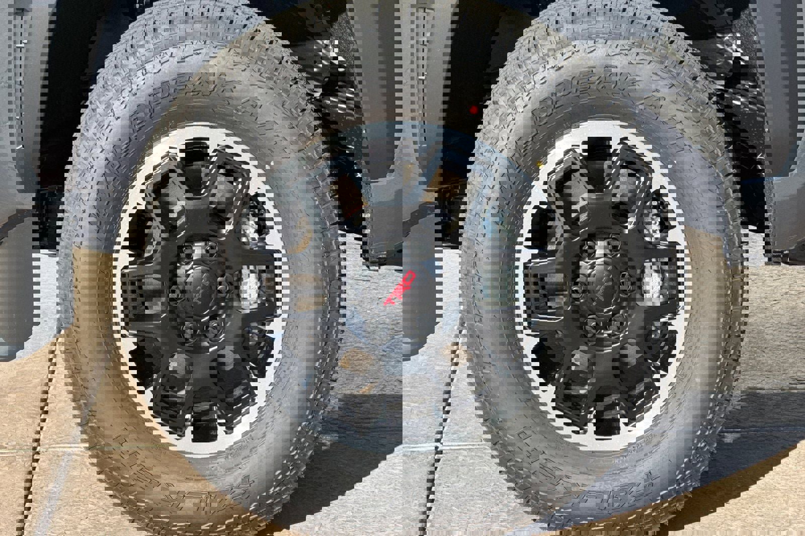 New 2025 Toyota Tacoma TRD Off-Road image 32