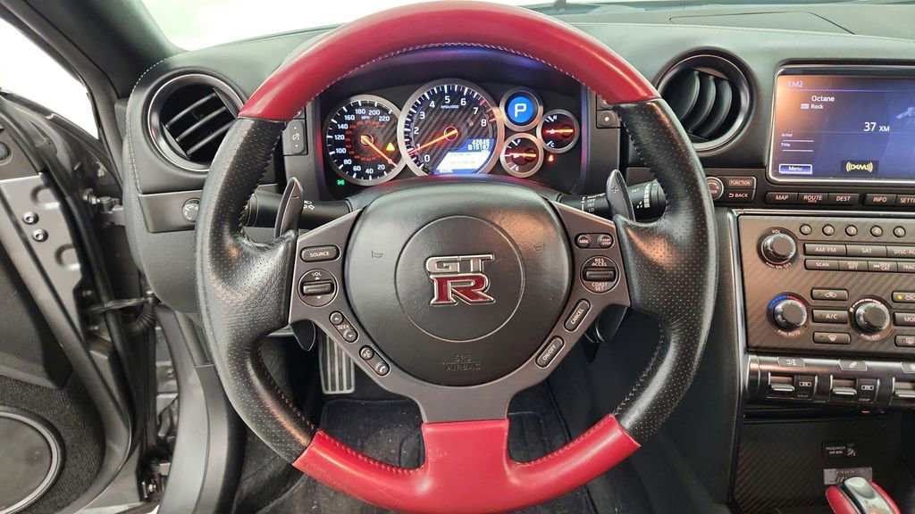 Used 2016 Nissan GT-R Black Edition image 33